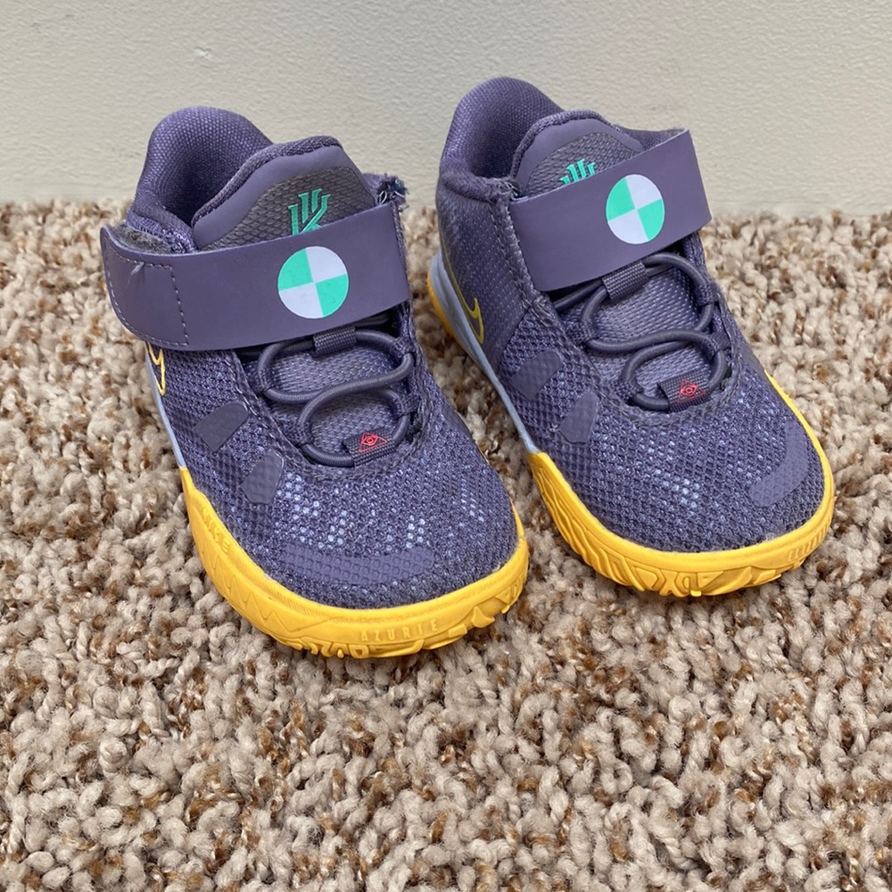 Excellent used condition purple Nike Kyrie 5c high top